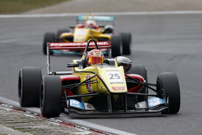 Bild: Sean Gelael - Double R Racing - Dallara F312 - AMG Mercedes