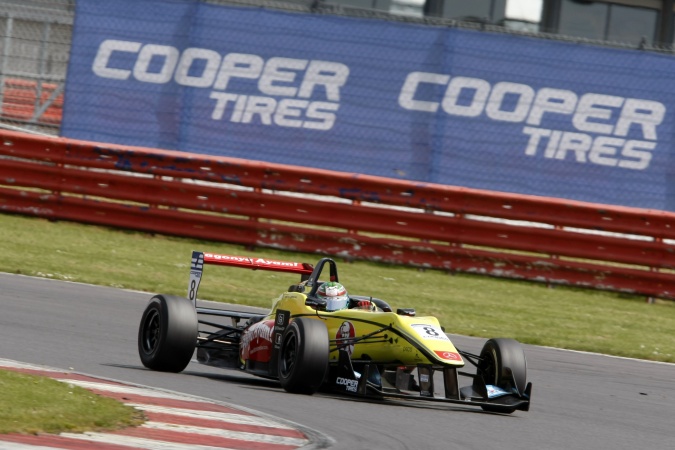 Bild: Antonio Giovinazzi - Double R Racing - Dallara F312 - AMG Mercedes
