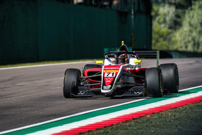 Bild: Brad Benavides - DR Formula - Tatuus F3 T-318 - Alpine