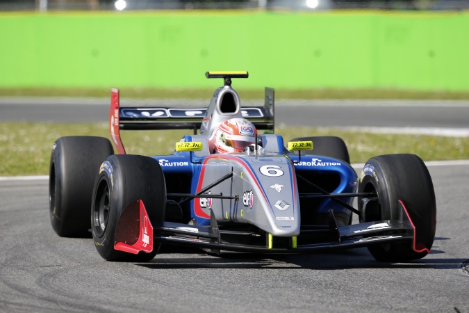 Bild: Luca Ghiotto - Draco Racing - Dallara FR35-12 - Renault