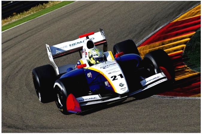 Bild: Nico Müller - Draco Racing - Dallara FR35-12 - Renault