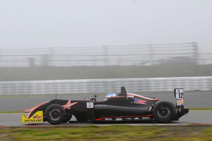 Bild: Chewon Lim - EmiliodeVillota Motorsport - Dallara F312 - Toyota