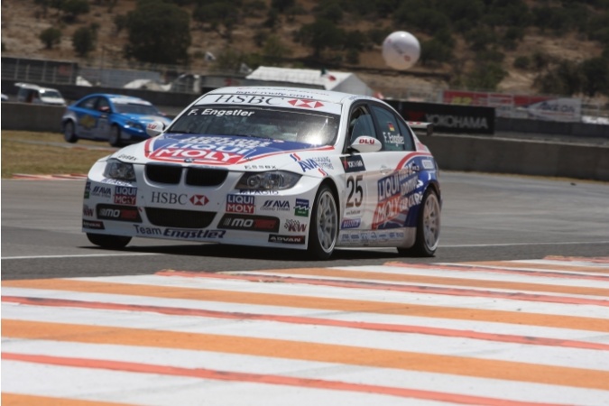 Bild: Franz Engstler - Engstler Motorsport - BMW 320si (E90)