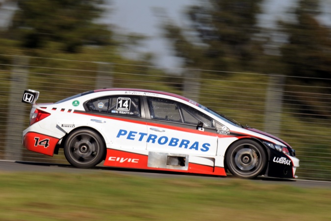 Bild: Ricardo Risatti - Sport Team - Honda Civic (IX) RPE V8