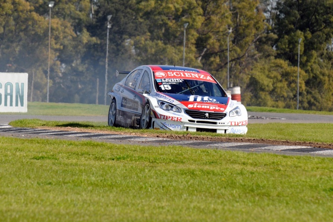 Bild: Facundo Regalia - Escudería FE - Peugeot 408 RPE V8
