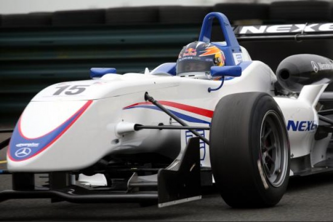 Bild: Oliver Oakes - Eurotek Motorsport - Dallara F308 - AMG Mercedes