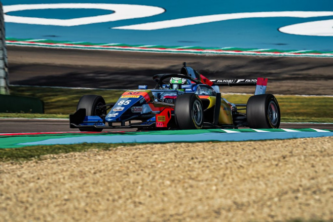 Bild: Gabriel Bortoleto - FA Racing / MP - Tatuus F3 T-318 - Alpine