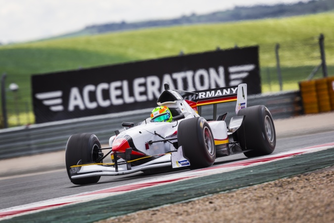 Bild: Sebastian Balthasar - FA1 Team Germany (Performance Racing) - Lola B05/52 - Zytek