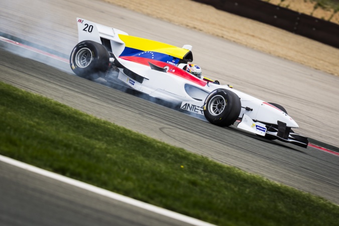 Bild: Rodolfo Gonzalez - FA1 Team Venezuela (RC Motorsport) - Lola B05/52 - Zytek