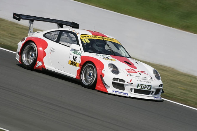 Bild: Otto Klohs - Fach Auto Tech - Porsche 911 GT3 R (997)