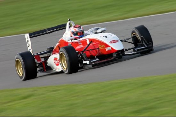 Bild: Stefan Wilson - Fluid Motorsport - Dallara F305 - Mugen Honda