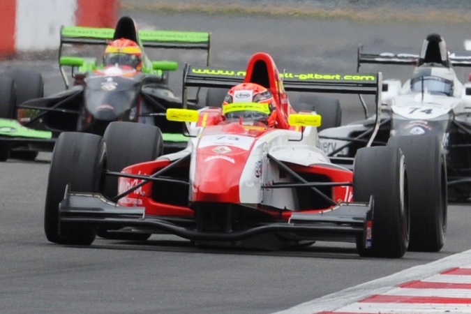 Bild: Mitchell Gilbert - Fortec Motorsport - Barazi/Epsilon FR 2.0-10 - Renault