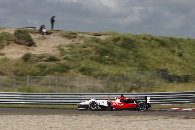 Bild: Alex Lynn - Fortec Motorsport - Dallara F312 - AMG Mercedes