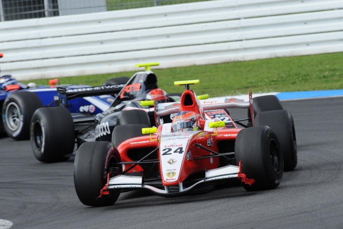 Bild: Jon Lancaster - Fortec Motorsport - Dallara T08 - Renault