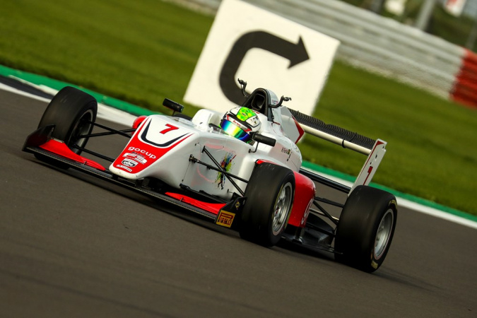 Bild: Roberto Faria - Fortec Motorsport - Tatuus BF3-020 - Mountune