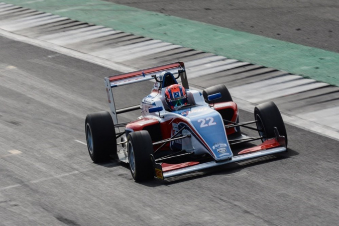 Bild: Tom Gamble - Fortec Motorsport - Tatuus MSV F3-016 - Cosworth