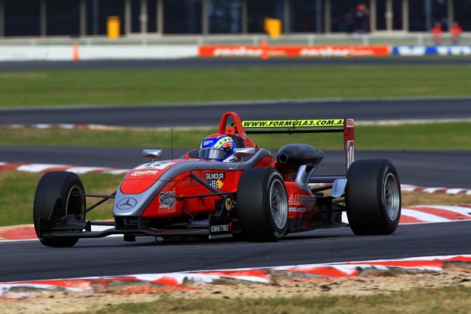 Bild: Chris Gilmour - Gilmour Racing - Dallara F305 - AMG Mercedes