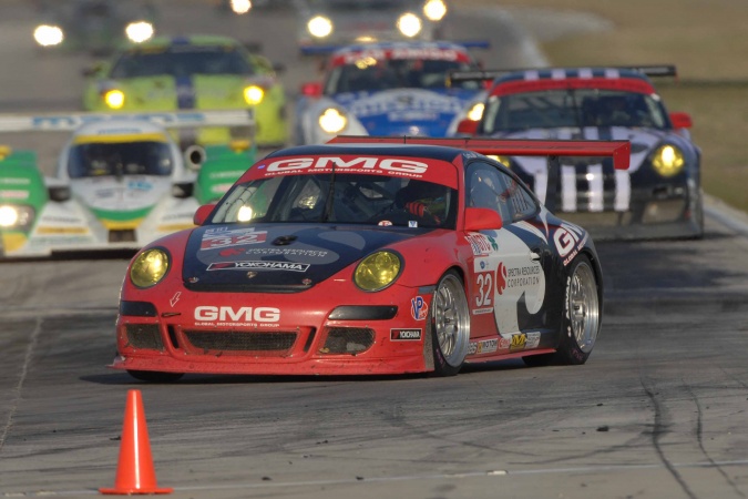 Bild: Bret CurtisJames SofronasAndy Pilgrim - GMG Racing - Porsche 911 GT3 Cup (997)