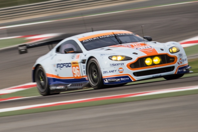 Bild: Francesco CastellacciRoald GoetheStuart Hall - Gulf Racing - Aston Martin V8 Vantage GT2