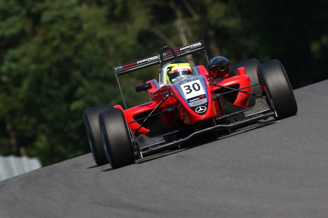 Bild: Daniel Campos Hull - HBR Motorsport - Dallara F308 - AMG Mercedes