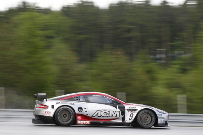 Bild: Stephane Sarrazin - Hexis Racing - Aston Martin DBR9