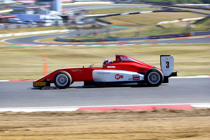 Bild: Ben Hurst - Hill Speed Racing - Tatuus MSV F3-016 - Cosworth