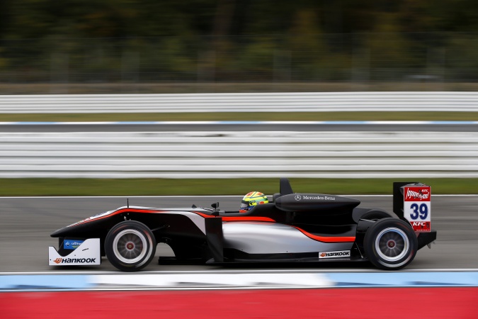 Bild: Alexander Sims - Hitech Racing - Dallara F312 - AMG Mercedes