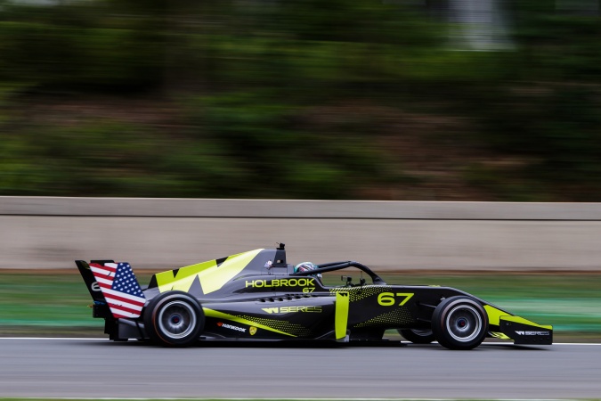 Bild: Shea Holbrook - Hitech Racing - Tatuus F3 T-318 - Alfa Romeo