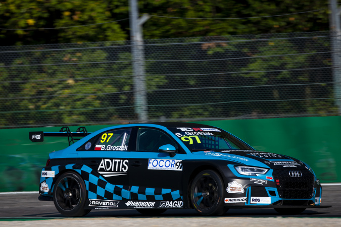 Bild: Bartosz Groszek - Horňak Racing Team - Audi RS3 LMS TCR (II)