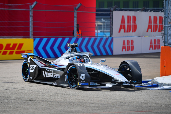 Bild: Nyck De Vries - HWA Racelab - Spark SRT 05E - Mercedes