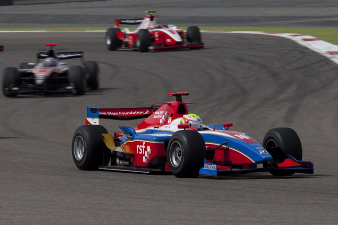 Bild: Oliver Turvey - iSport International - Dallara GP2/05 - Renault