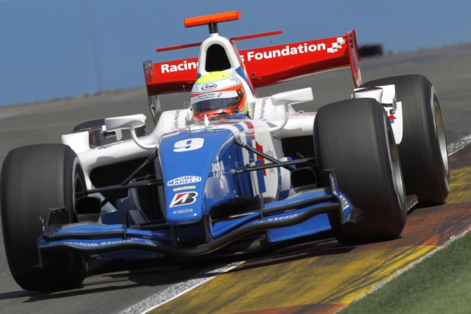 Bild: Oliver Turvey - iSport International - Dallara GP2/08 - Renault