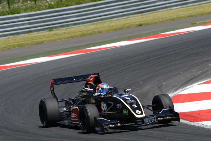 Bild: Oscar Tunjo - Josef Kaufmann Racing - Tatuus FR 2.0-13 - Renault