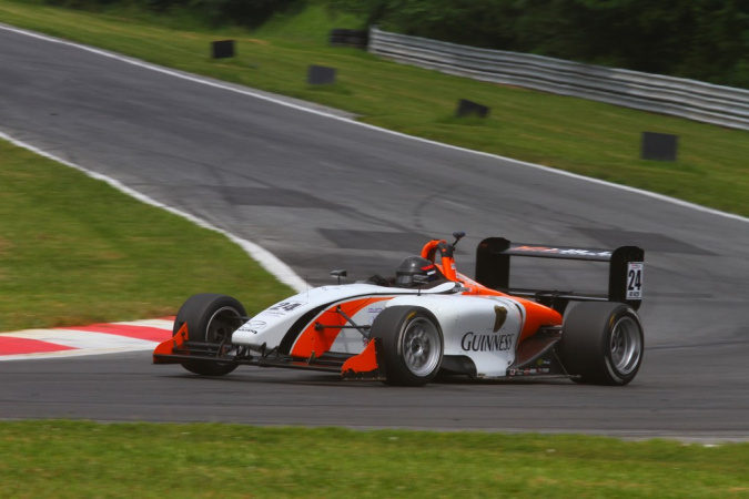 Bild: Peter Portante - K-Hill Motorsports - Swift 016.a - Mazda