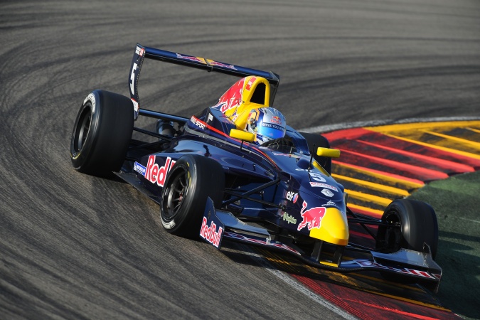Bild: Carlos jr. Sainz - Koiranen Motorsport - Barazi/Epsilon FR 2.0-10 - Renault