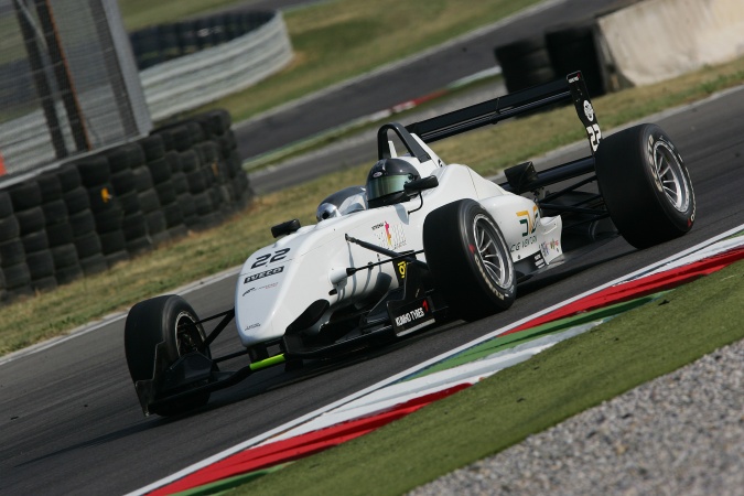 Bild: Kevin Giovesi - Lucidi Motors - Dallara F308 - FPT Fiat