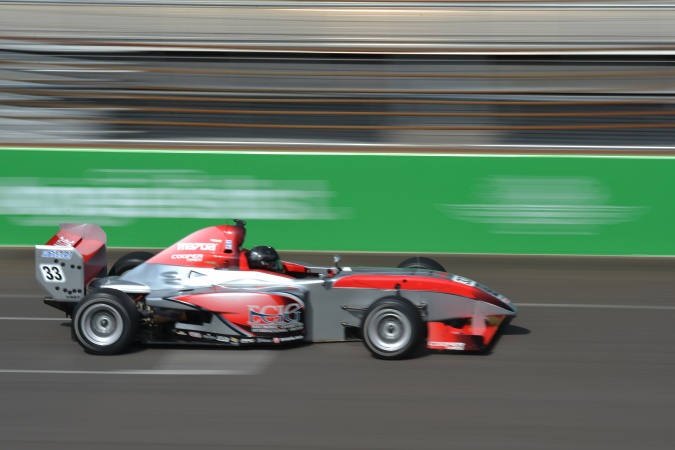 Bild: Carlos Conde - M1 Racing - Elan Star Pro - Mazda