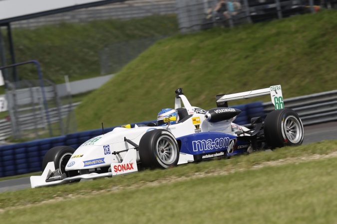 Bild: André Rudersdorf - ma-con Motorsport - Dallara F305 - Volkswagen