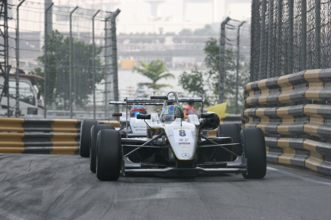 Bild: Lucas di Grassi - Manor Motorsport - Dallara F305 - AMG Mercedes