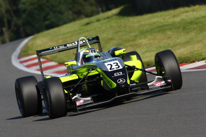 Bild: Sam Bird - Manor Motorsport - Dallara F308 - AMG Mercedes