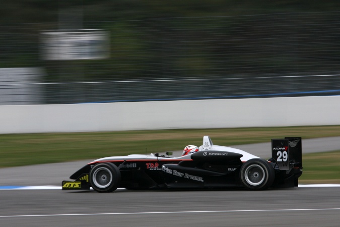 Bild: Kazuya Oshima - Manor Motorsport - Dallara F308 - AMG Mercedes