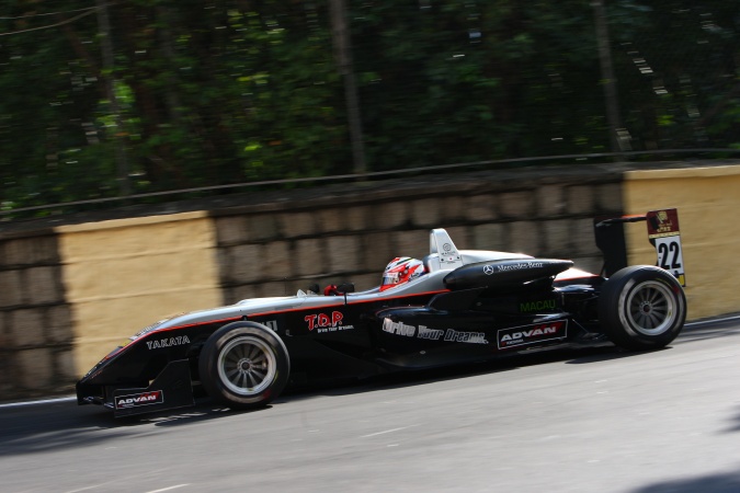 Bild: Kazuya Oshima - Manor Motorsport - Dallara F308 - AMG Mercedes