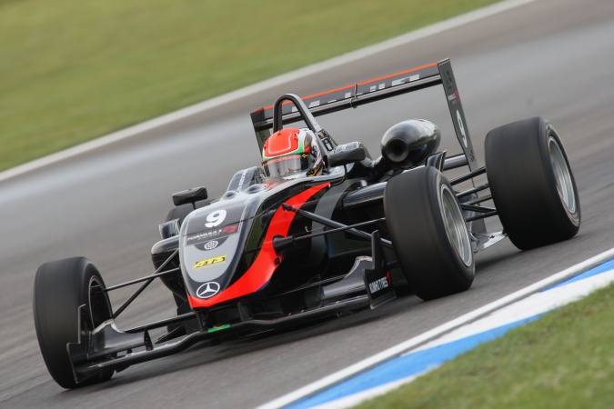 Bild: Cesar Ramos - Manor Motorsport - Dallara F308 - AMG Mercedes