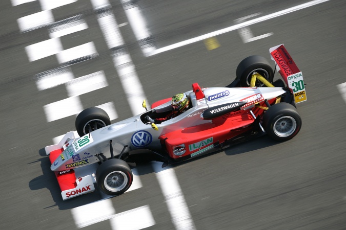 Bild: Nikolay Martsenko - Max Travin Racing Team - Dallara F305 - Volkswagen
