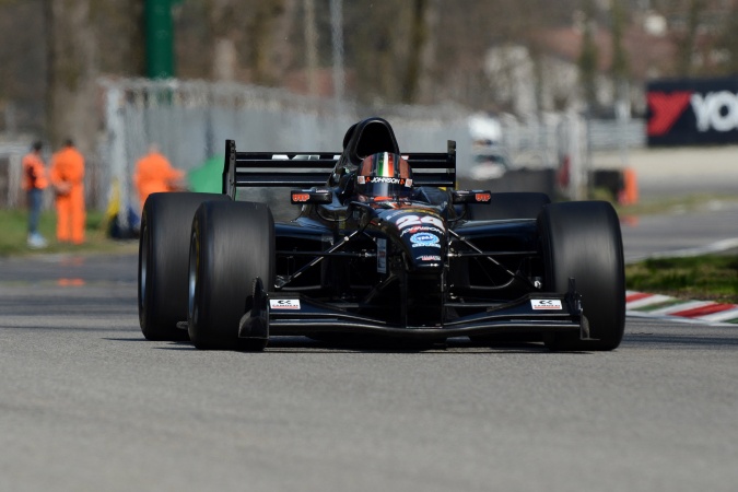 Bild: Giacomo Ricci - MLR71 Racing Team - Lola B05/52 - Zytek (2013)