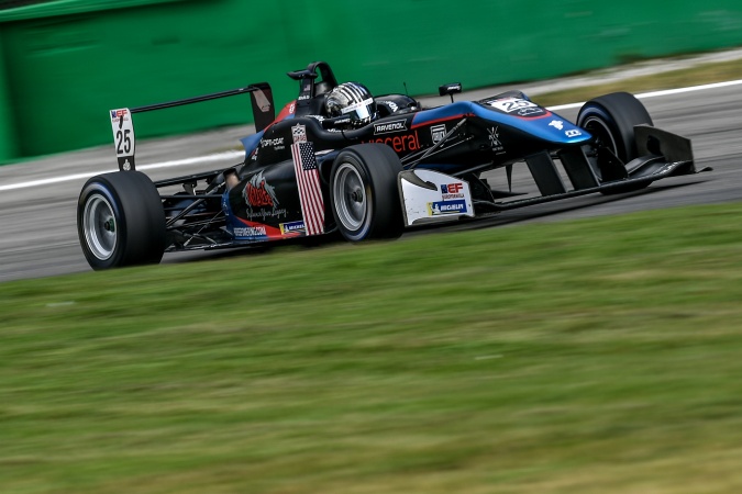 Bild: Cameron Das - Motopark Academy - Dallara F312 - Volkswagen