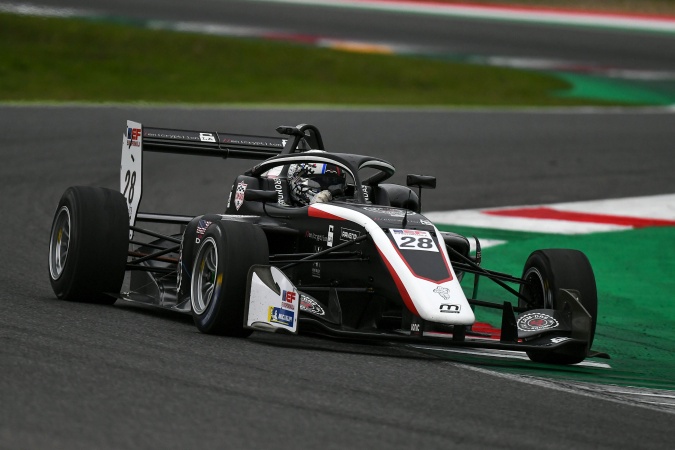 Bild: Cameron Das - Motopark Academy - Dallara F320 - Spiess VW