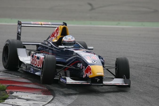 Bild: Brendon Hartley - Motopark Academy - Tatuus Renault 2000