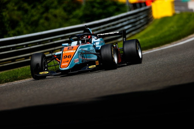 Bild: Oliver Goethe - MP Motorsport - Tatuus F3 T-318 - Alpine