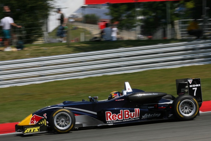 Bild: Sebastien Buemi - Mücke Motorsport - Dallara F305 - AMG Mercedes
